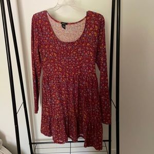 Size M rue21 red flower dress